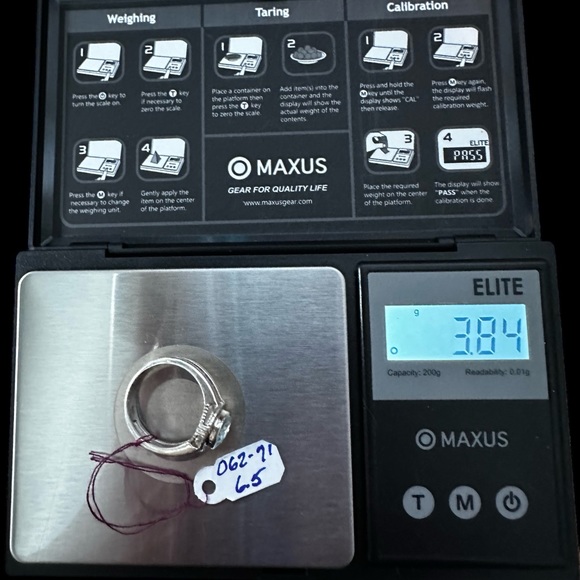 Solid Sterling Silver Aquamarine  Ring - Picture 8 of 10